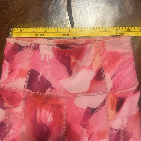 Athleta Ultimate Stash II Capri Tights, Size XXS - Picture 3 of 4